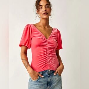 😎 Free People stretch velvet vneck top